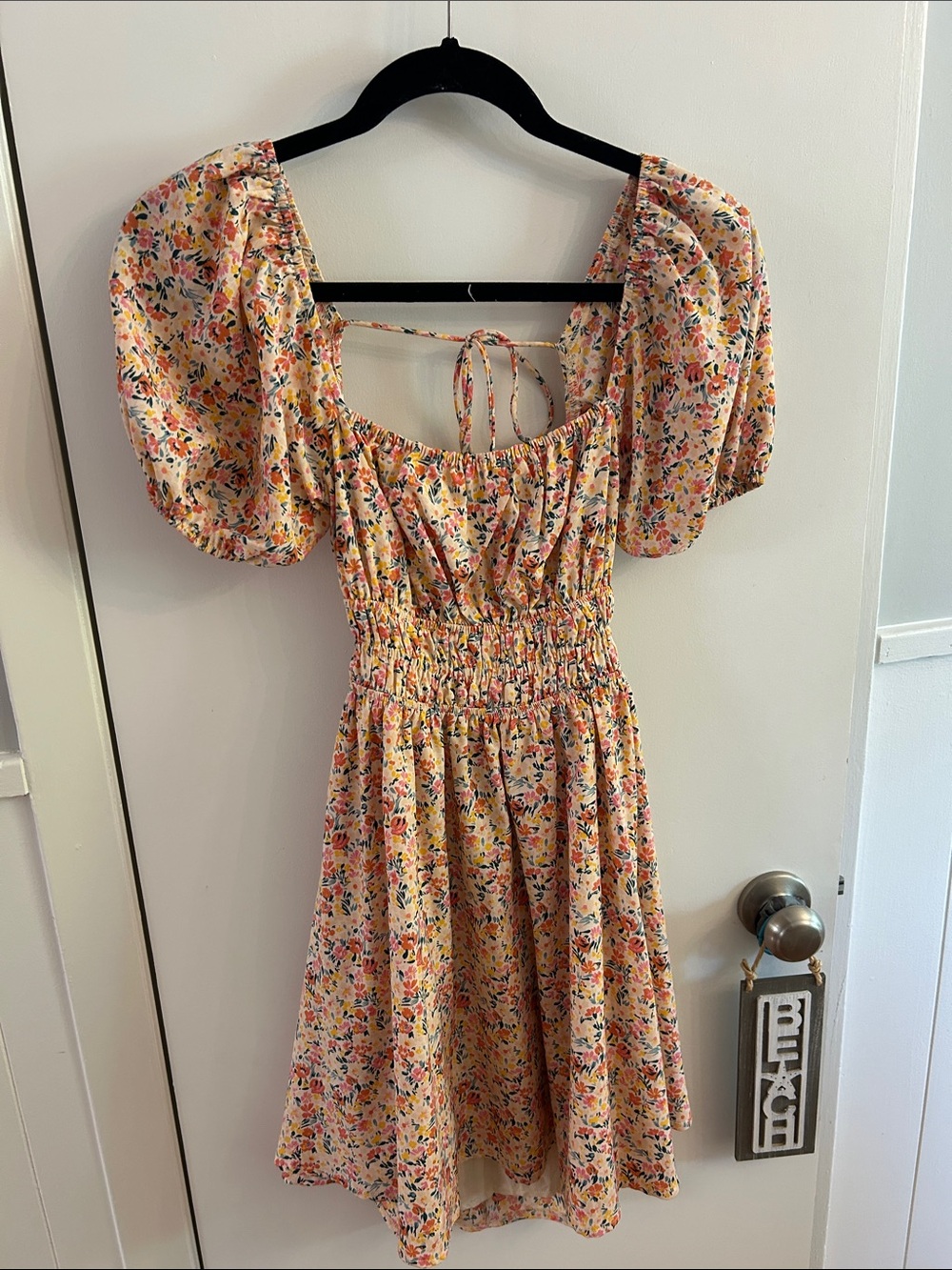 Princess Polly Floral Puff-Sleeve Summer Dress in Peach size 4